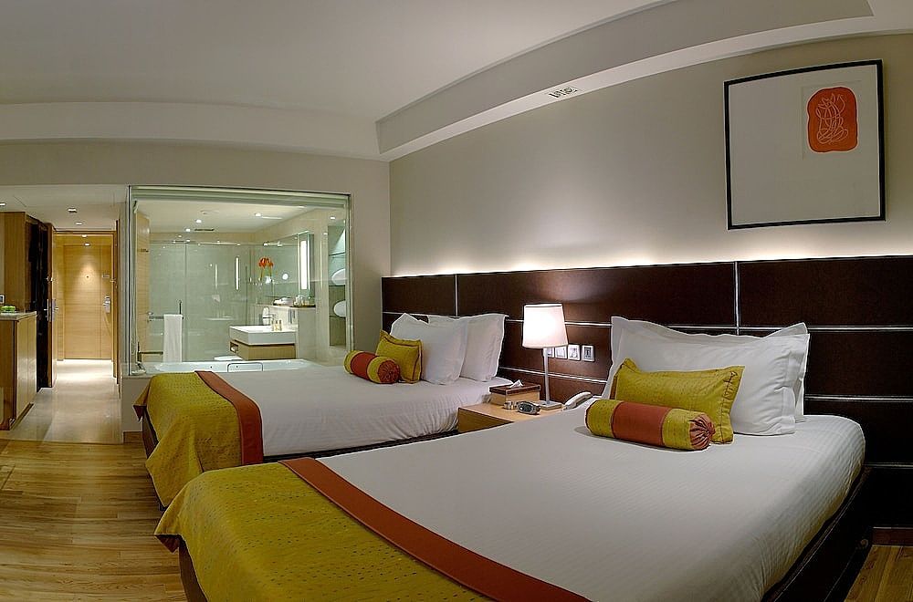 The LaLiT New Delhi Deluxe Rooms Twin