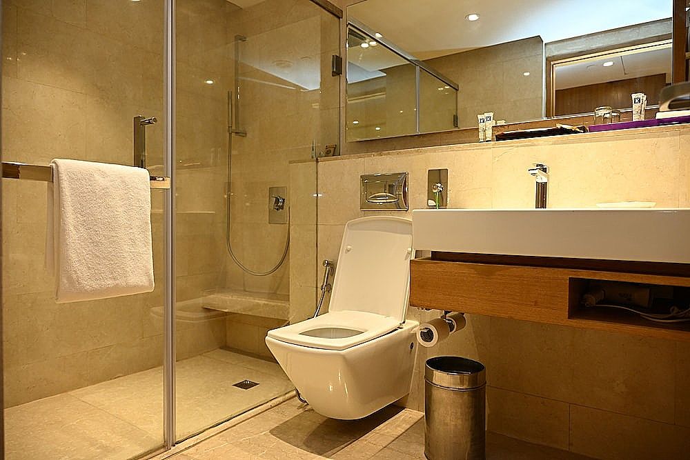 The LaLiT New Delhi Deluxe Rooms Twin 2