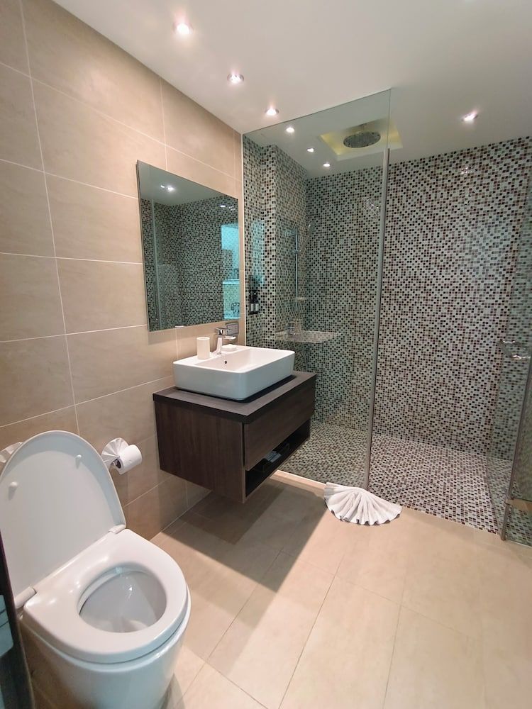 undefined Absolute Twin Sands Resort & Spa 5