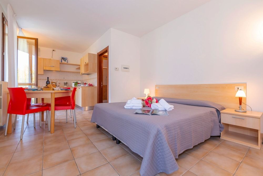 Standard Studio, Beachside (PL-Village Studio)