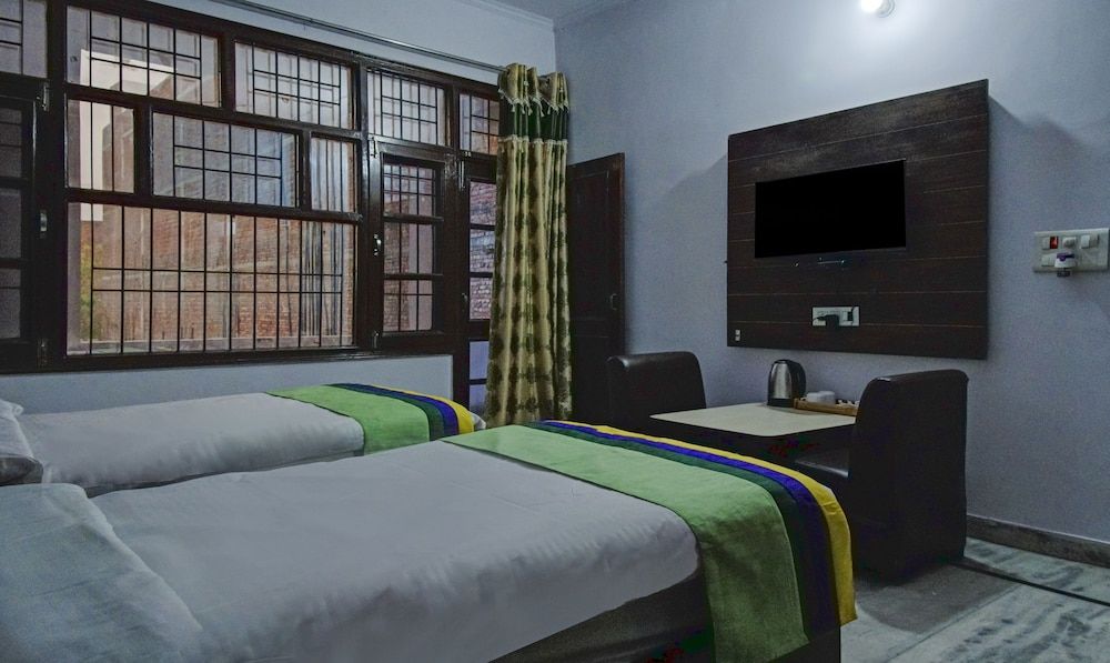 Treebo The King Mohali Economy Double Room 5