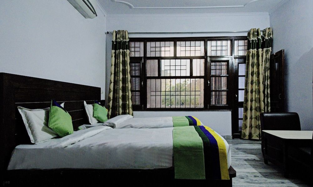 Treebo The King Mohali Economy Double Room 7