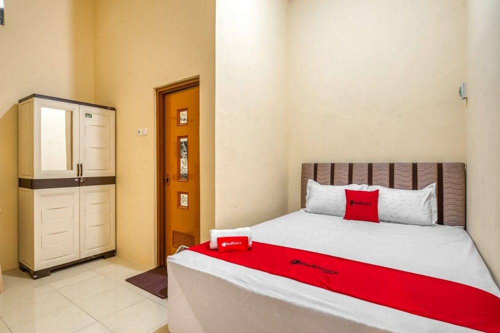 Double Room (Reddoorz)