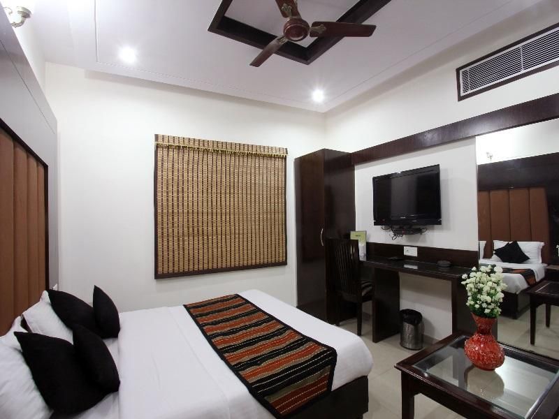 Premium Single Room