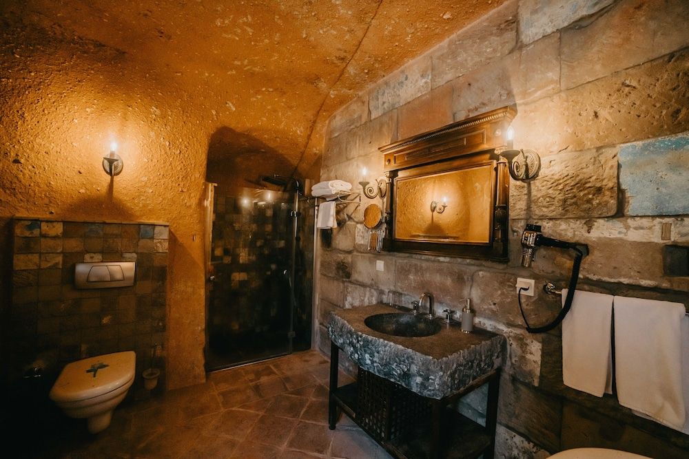 Dere Suites Standard Double Room 8