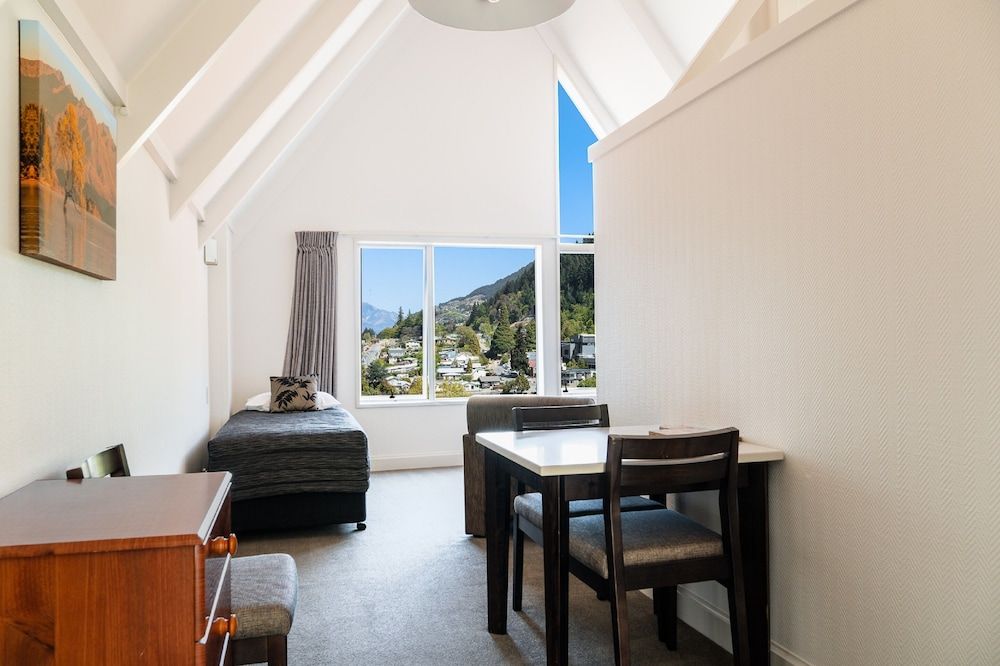 Turner Heights Townhouses Standard Apartment, 1 Bedroom (6A) 6