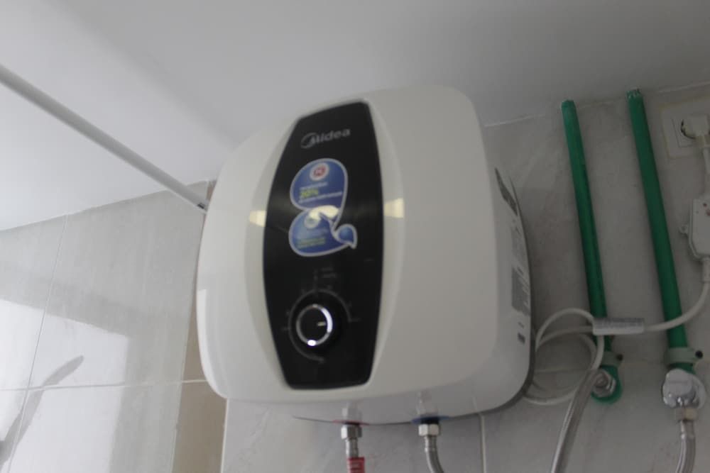 Brand New and Homey 2BR Meikarta Apartment Room 8