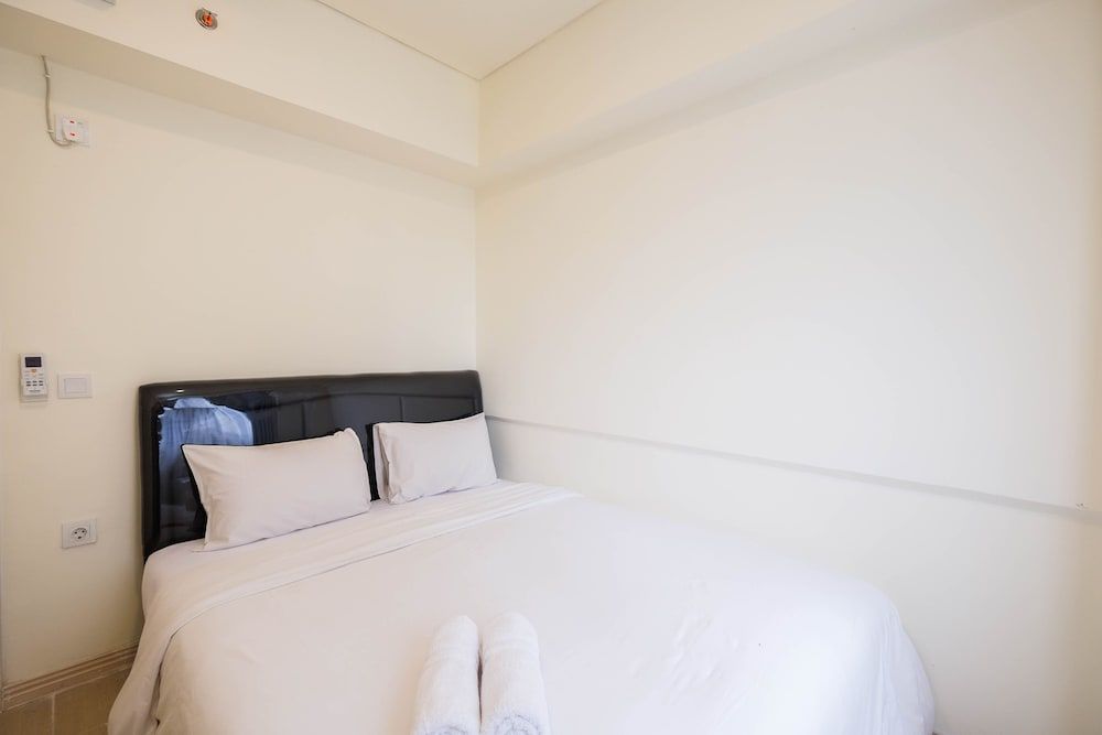 Cozy 2Br At Meikarta Apartment