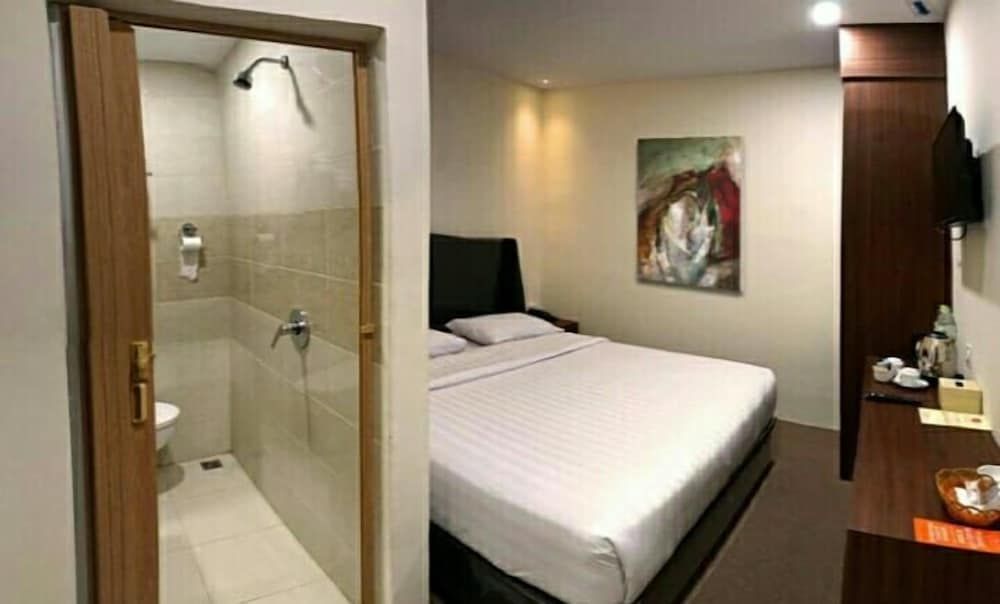 Superstar Hotel Standard Room, 1 Bedroom, Smoking