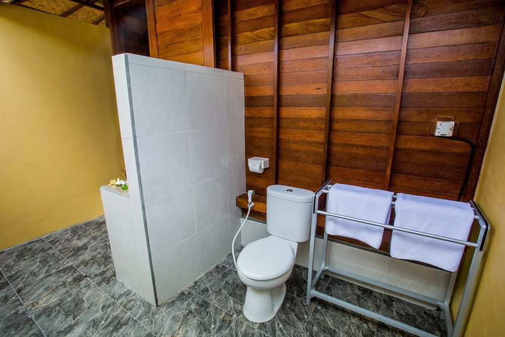 Samanta Huts Lembongan Deluxe Room 7