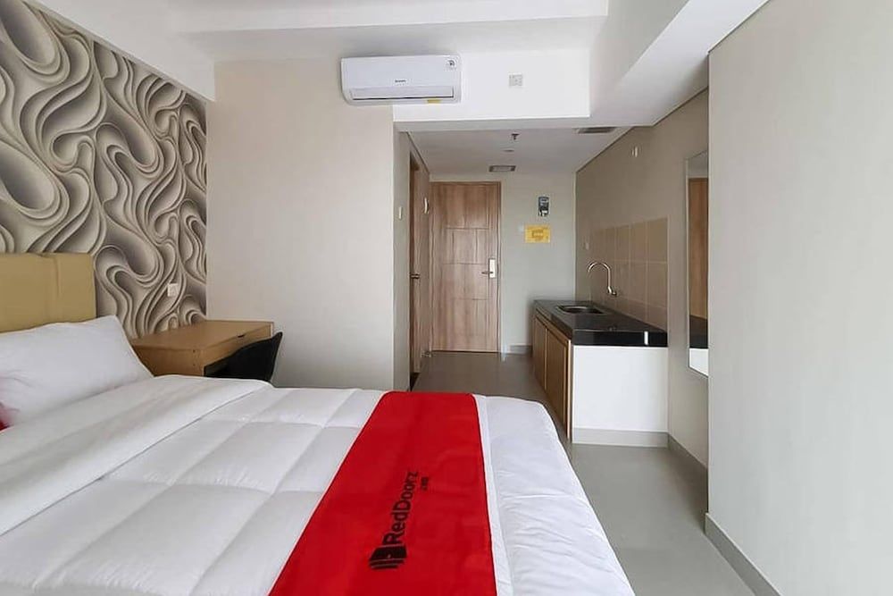 undefined RedDoorz Apartment @ Padina Soho and Residence 7
