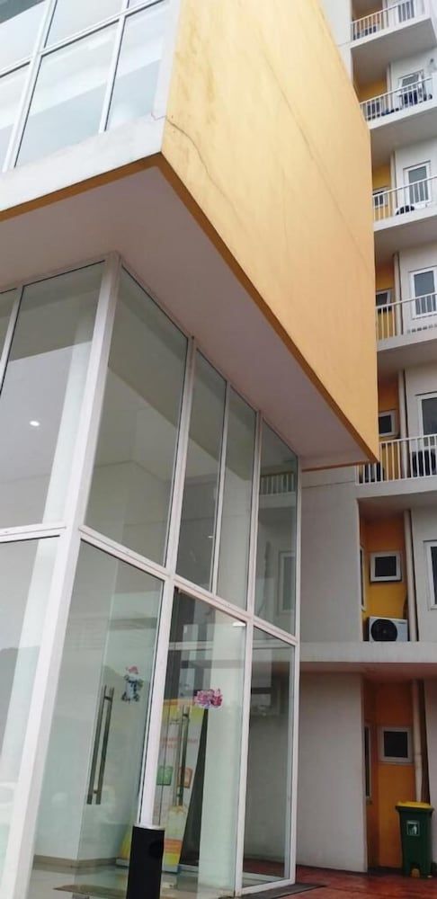 undefined Studio Room Apartment Aeropolis by Rusdi 4