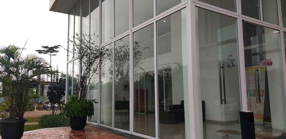 undefined Studio Room Apartment Aeropolis by Rusdi 3