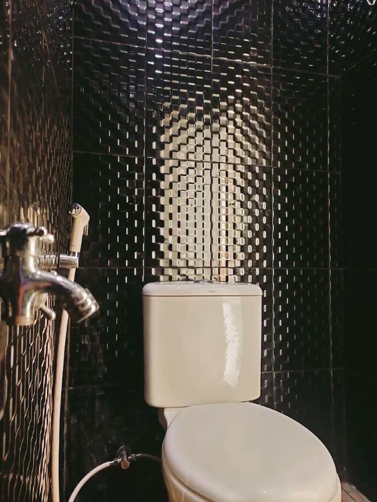 undefined EXPRESS O 91277 Atiq Homestay Syariah 7