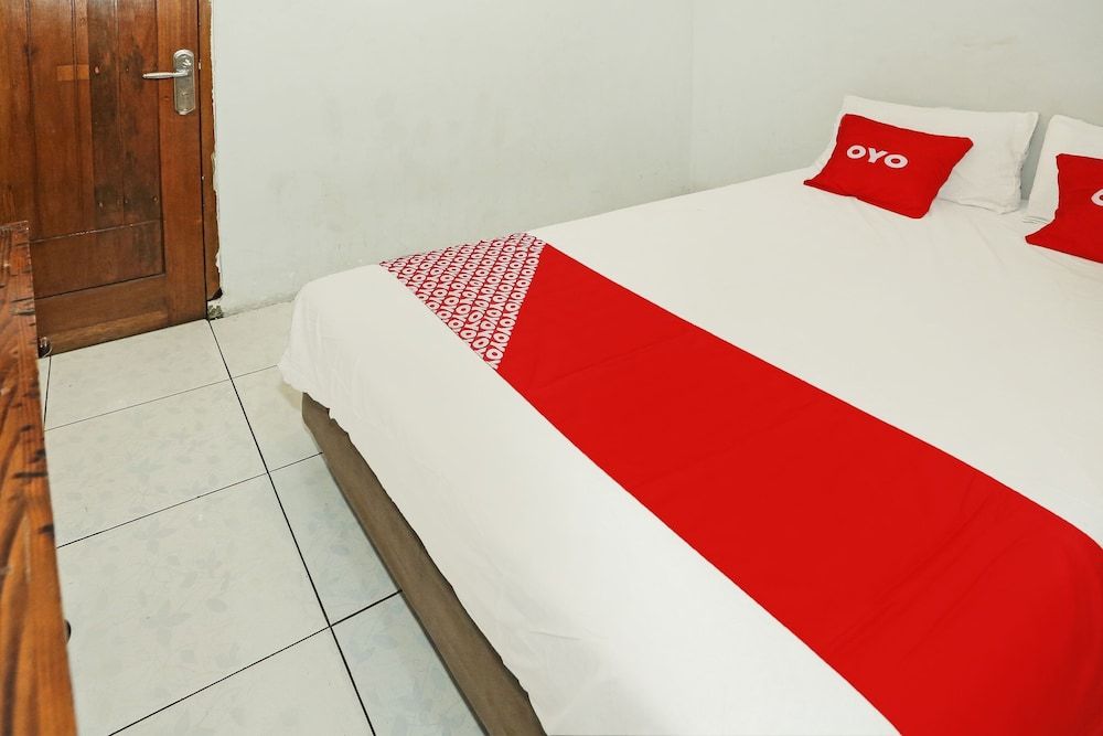 undefined OYO 92470 Hotel Sahabat 2 5