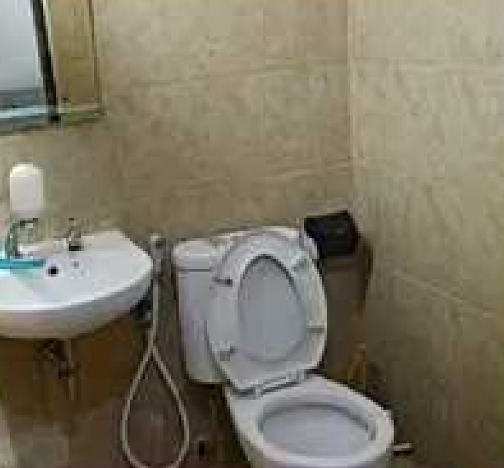 undefined EXPRESS O 91902 Heaven's Room 10