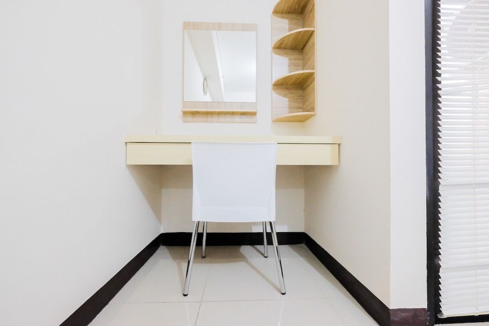 undefined Simple Furnished Studio 19 Avenue Apartment 4