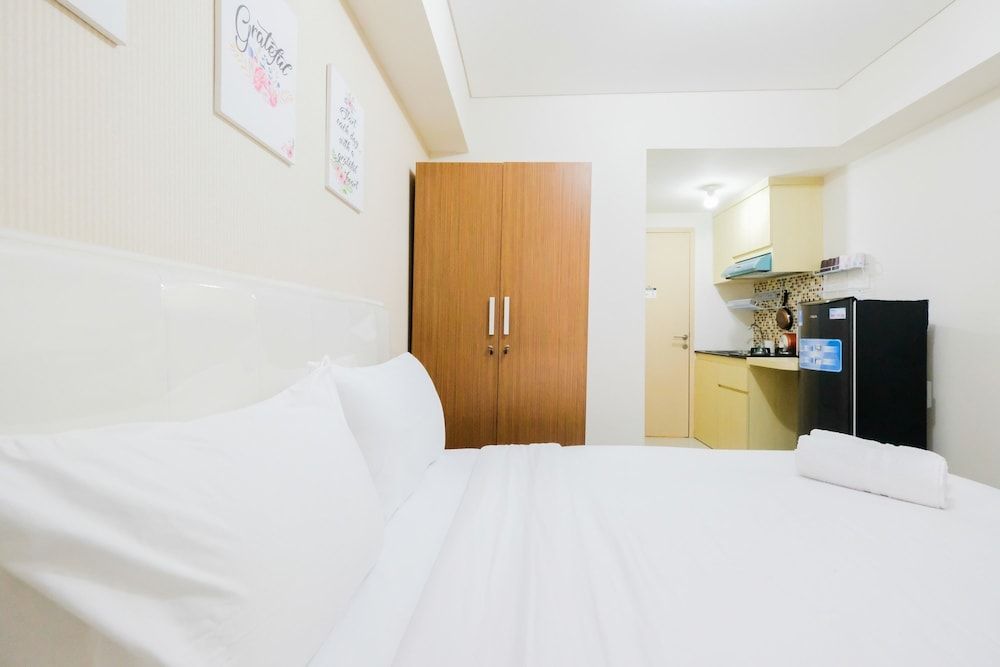 undefined Simple Furnished Studio 19 Avenue Apartment 8