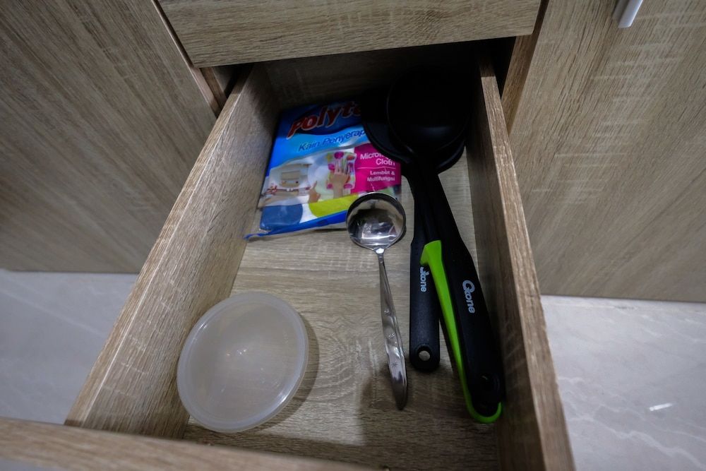 Exclusive Studio Apartment Springwood Residence Room 27