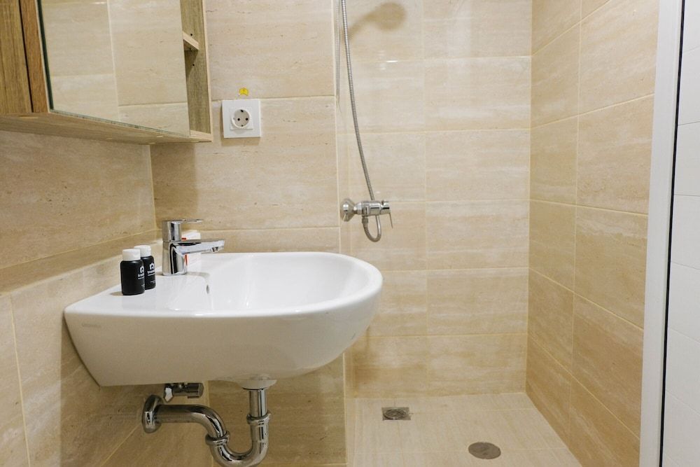 Cozy Studio Apartment @ Springwood Residence Room 12