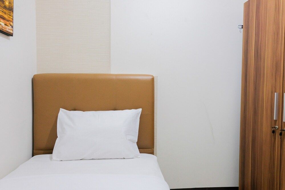 undefined Homey and Luxurious 2BR 19 Avenue Apartment 5