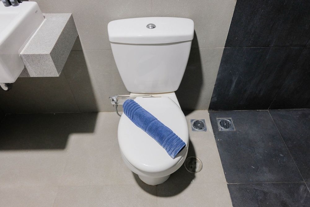 Luxurious and Comfy 2BR Paddington Heights Alam Sutera Apartment Room 16