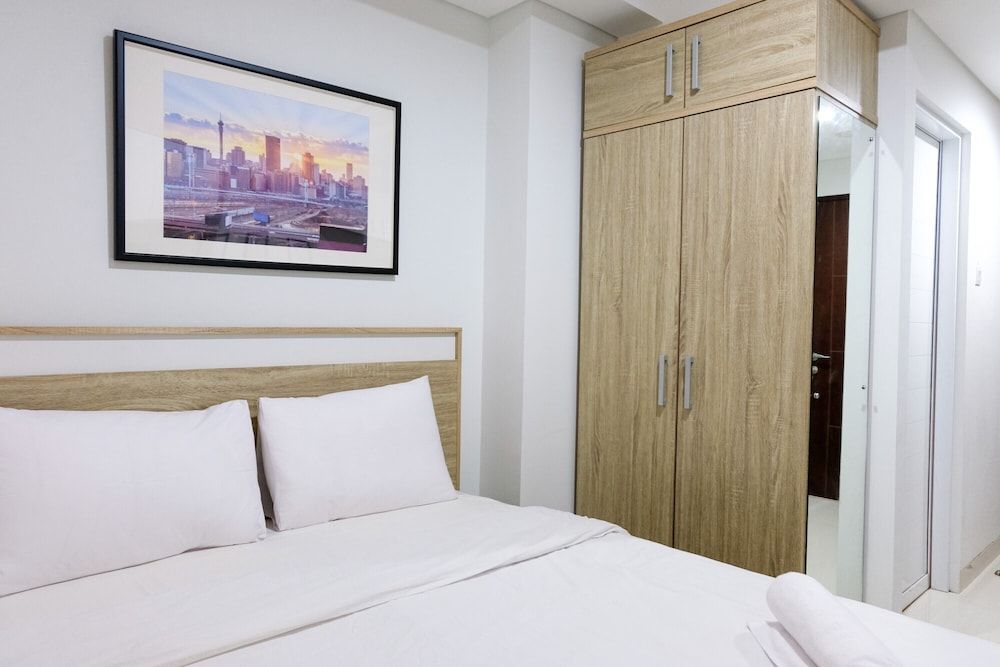 undefined Cozy Studio Apartment with Smart TV at Springwood Residence 6