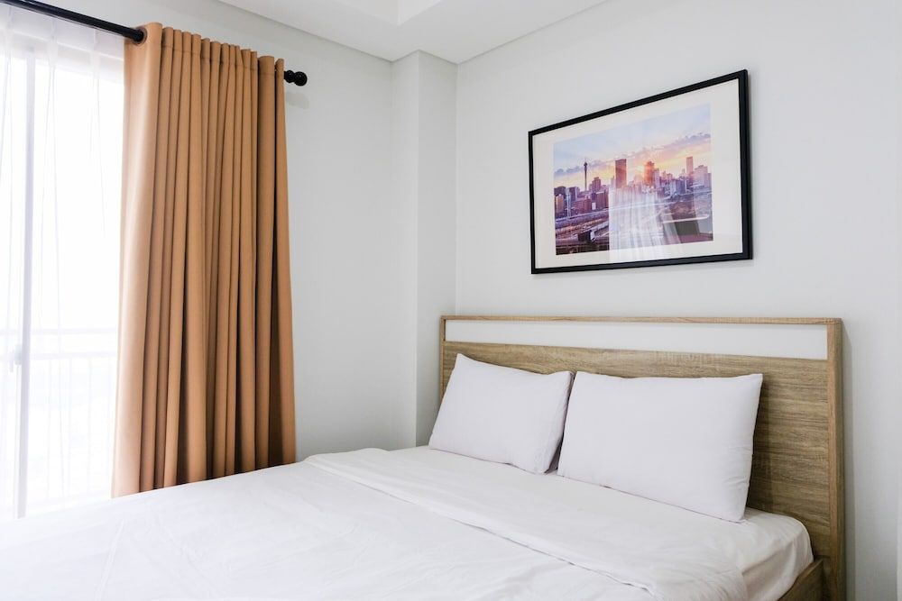 undefined Cozy Studio Apartment with Smart TV at Springwood Residence 4