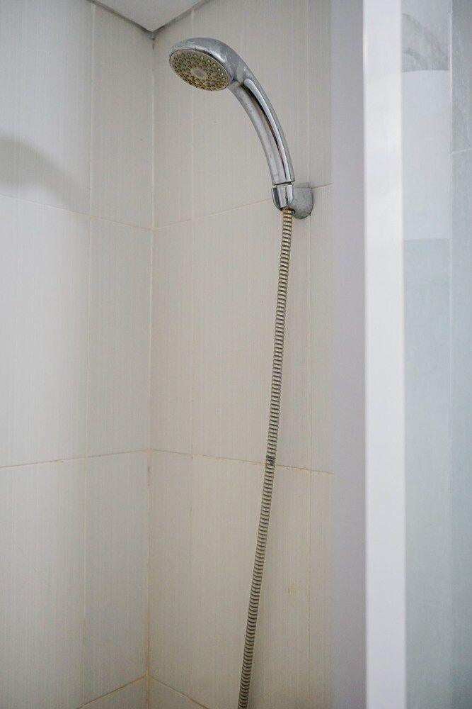 Cozy Stay @ Studio 19 Avenue Apartment Room 12