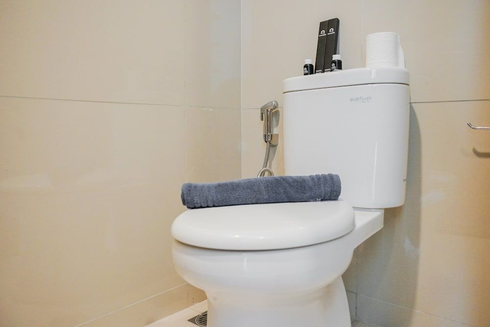 undefined Fabulous Studio Apartment at Tree Park City Cikokol 10