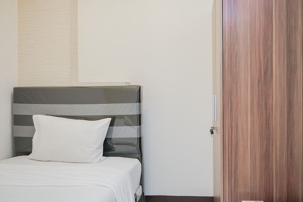 undefined Comfortable and Simple 2BR Apartment at 19 Avenue