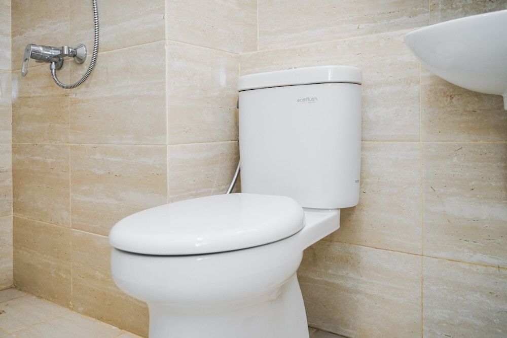 undefined Chic and Cozy Springwood Residence Studio Apartment 7