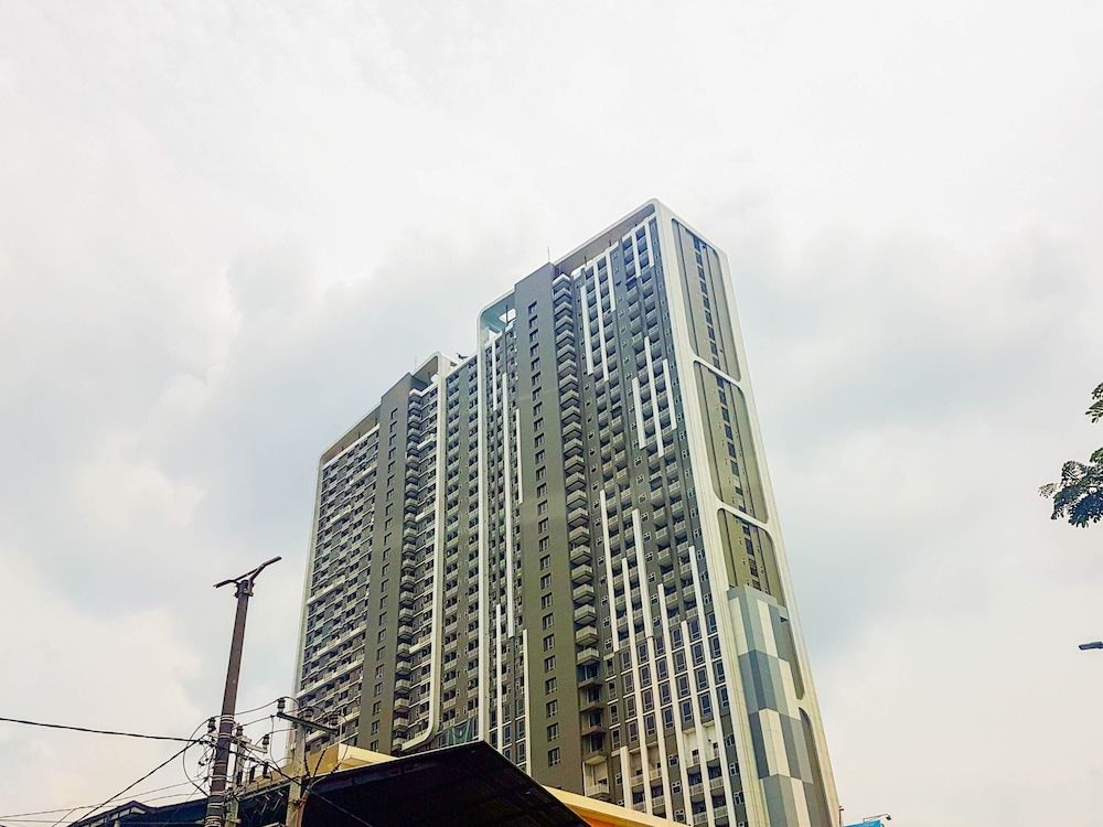 undefined Comfort and Elegant Studio Apartment at Springwood Residence