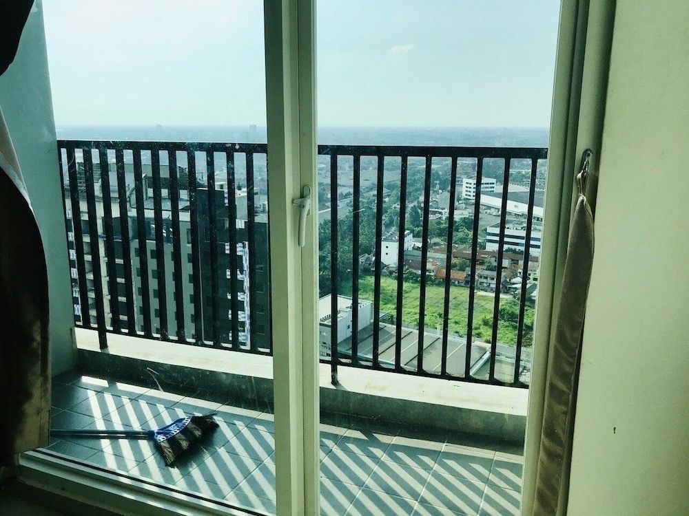 Treepark City Apartement by Echa Studio 13