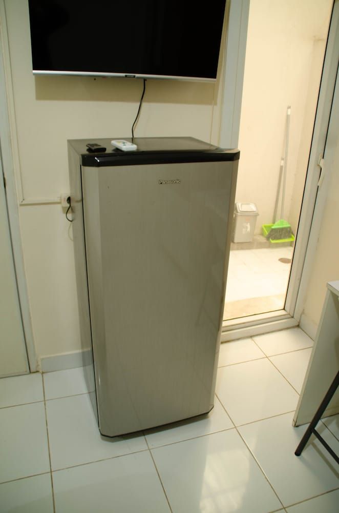 undefined Comfy Studio Apartment At Aeropolis Residence Near Soetta 2