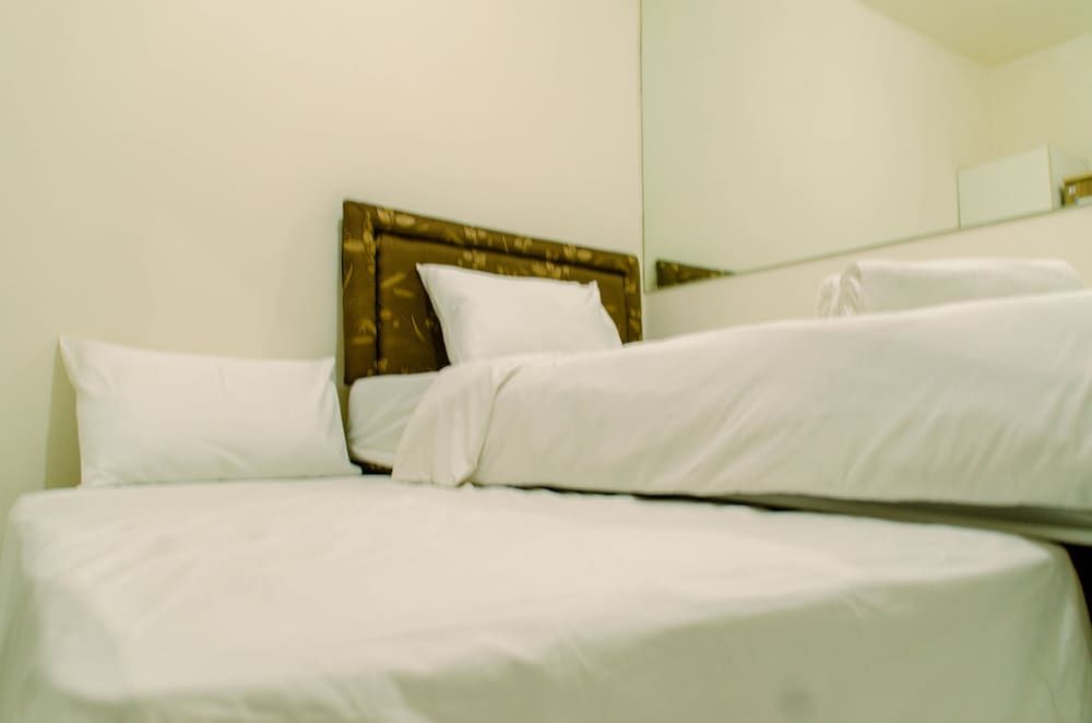 undefined Comfy Studio Apartment At Aeropolis Residence Near Soetta