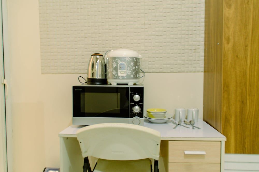 undefined Comfy Studio Apartment At Aeropolis Residence Near Soetta 5