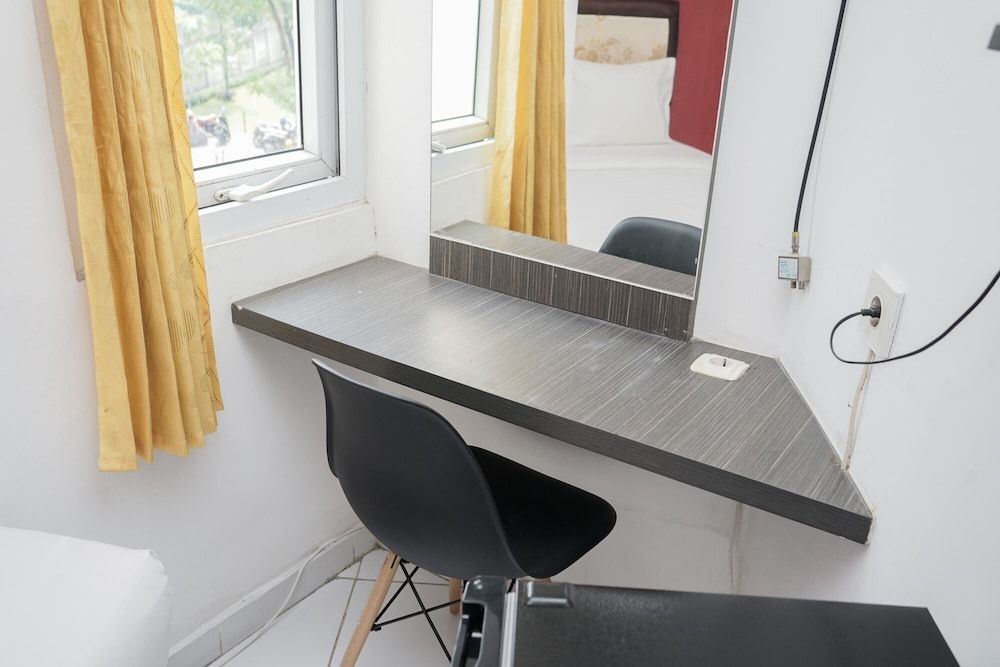 undefined Comfort Studio Apartment At Aeropolis Residence 8