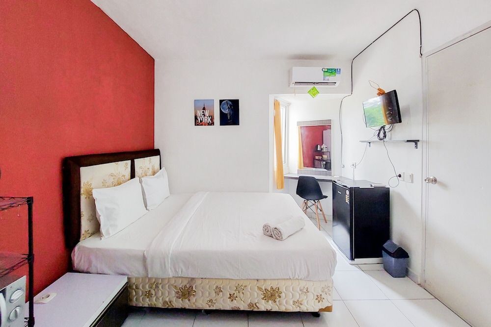 undefined Comfort Studio Apartment At Aeropolis Residence 5