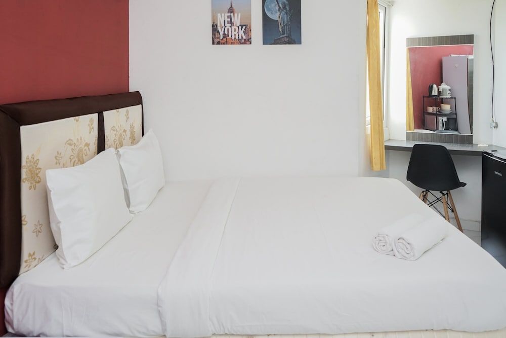 undefined Comfort Studio Apartment At Aeropolis Residence 4