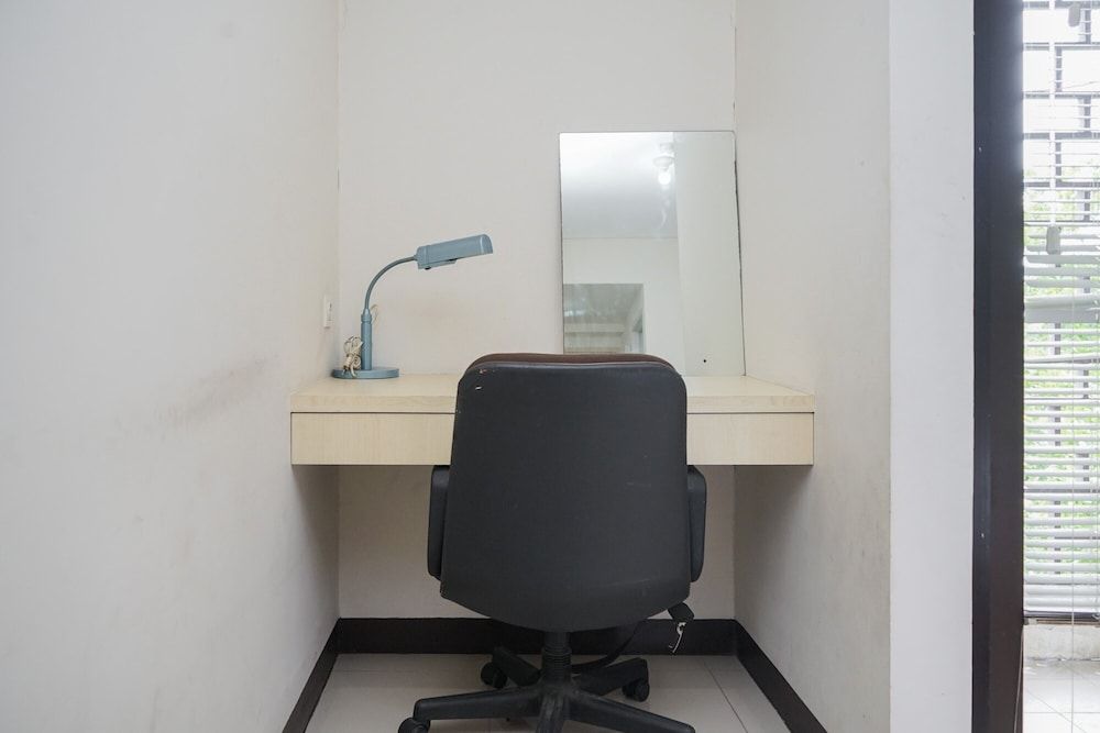 undefined Cozy and Tidy Studio at 19 Avenue Apartment 2