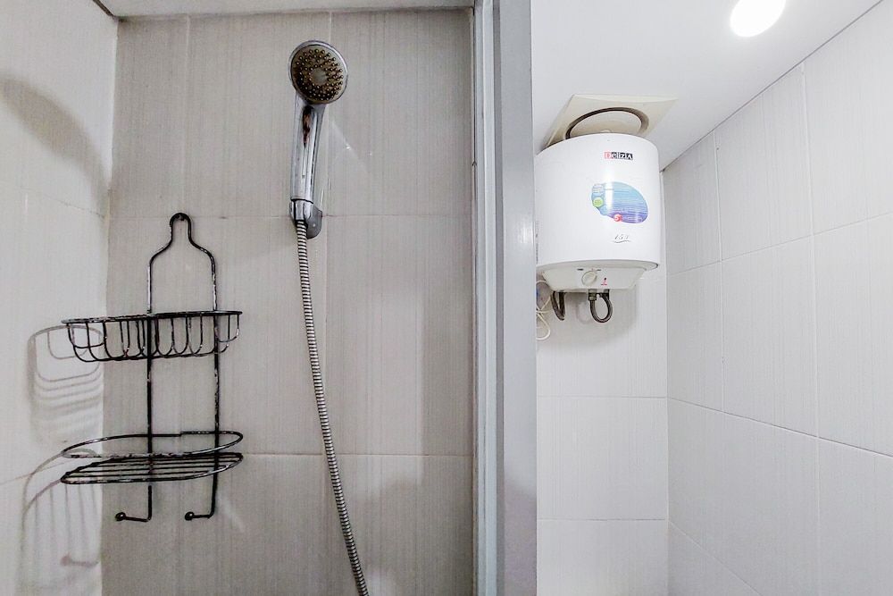 undefined Cozy and Tidy Studio at 19 Avenue Apartment 5