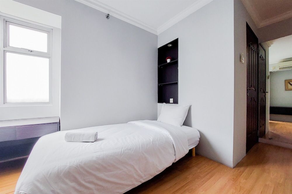 undefined Comfort And Simply Look 2Br At Great Western Apartment 10