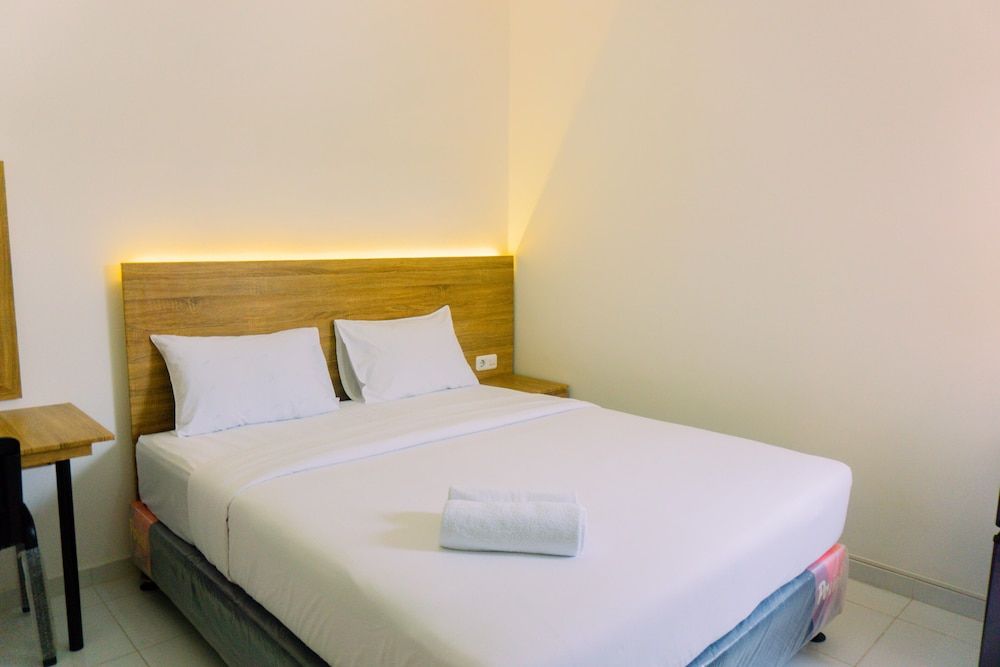 undefined Cozy And Simply Look Studio Room At Aeropolis Residence 3 Apartment