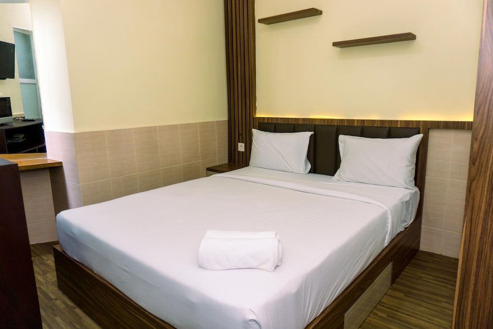 undefined Simple Designed (No Kitchen) Studio Apartment At Aeropolis Residence 2