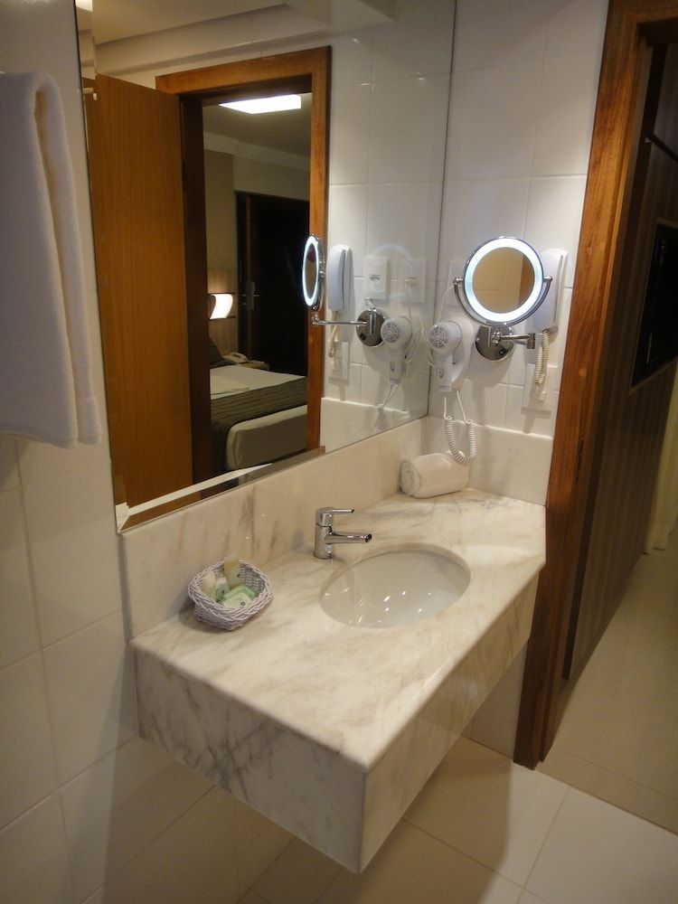 BH Jaraguá Hotel Deluxe Double Room 6