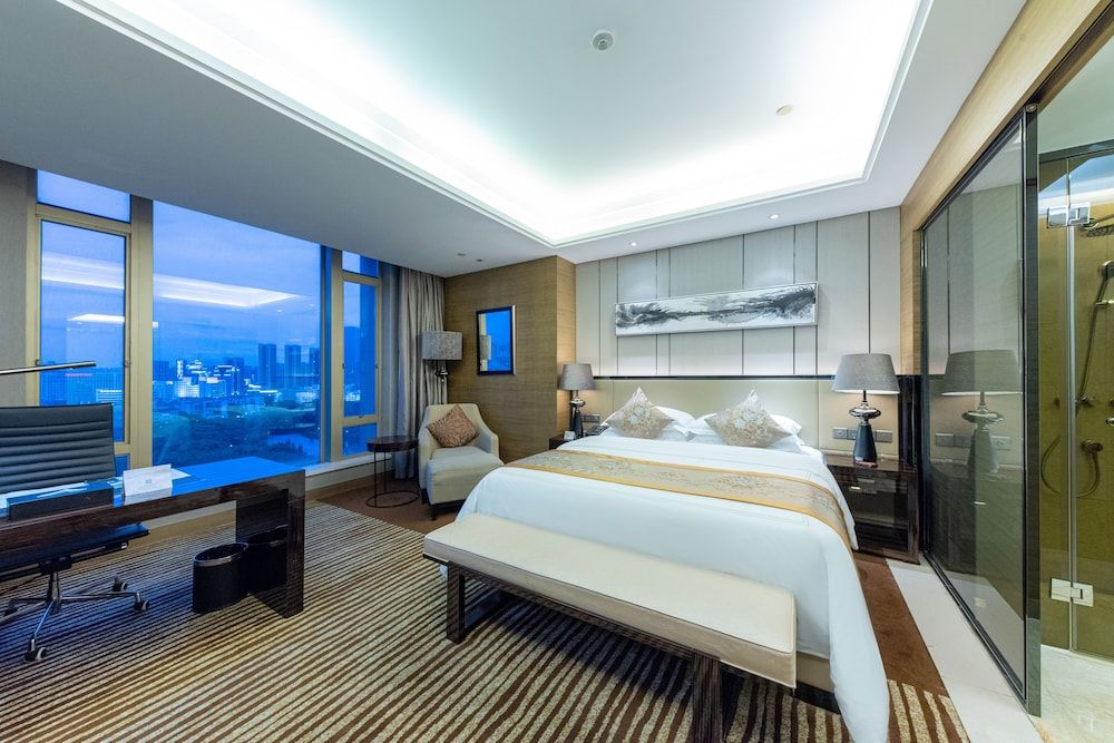 Shen Zhen Ya Bang Lang Yue International Hotel Deluxe Queen Room