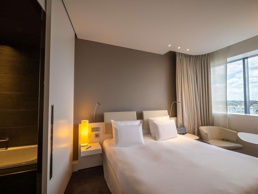 Pullman Brussels Centre Midi Classic Room, 1 King Bed 7