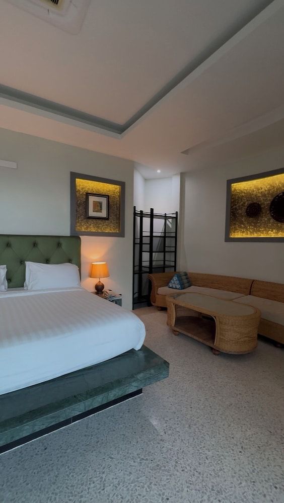 Wis Beach Khanom Deluxe Villa 3