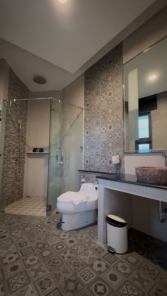 Wis Beach Khanom Deluxe Villa 4